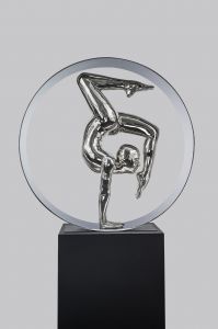 CONTORSIONNISTE AU CERCLE CONTORSIONNISTE AU CERCLE